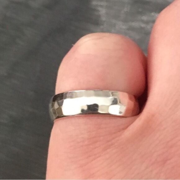 Sterling Silver Hammered Finish 925 Single Band Ring Size 7 - Picture 7 of 9